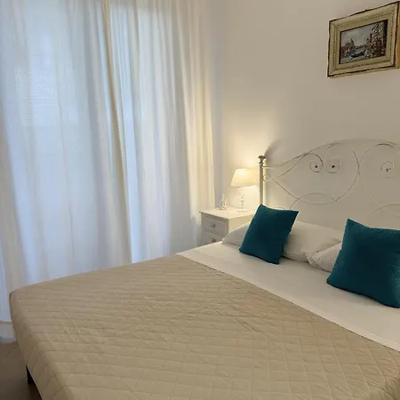 Bed & Breakfast Alba *