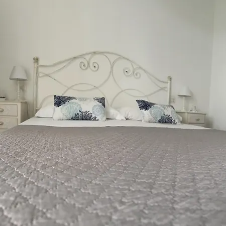 Alba Bed & Breakfast *